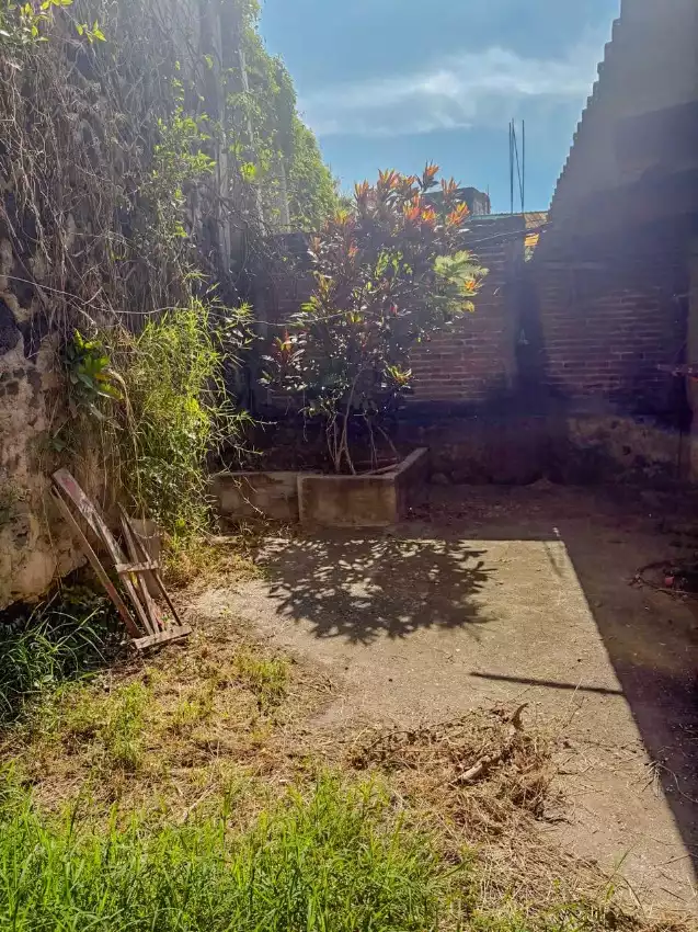 Terreno ubicado en Calle Alta Tensión, Colonia Cantarranas, Cuernavaca, Morelos.