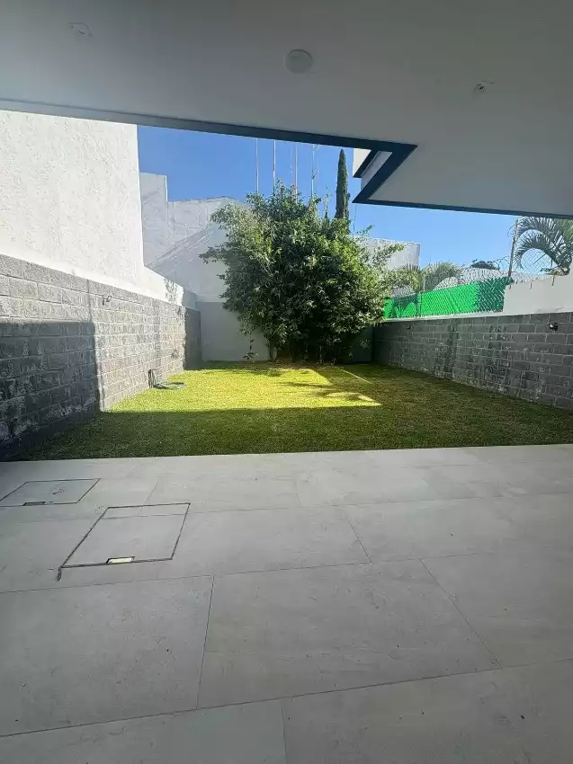CASA EN VENTA EN RANCHO CORTES