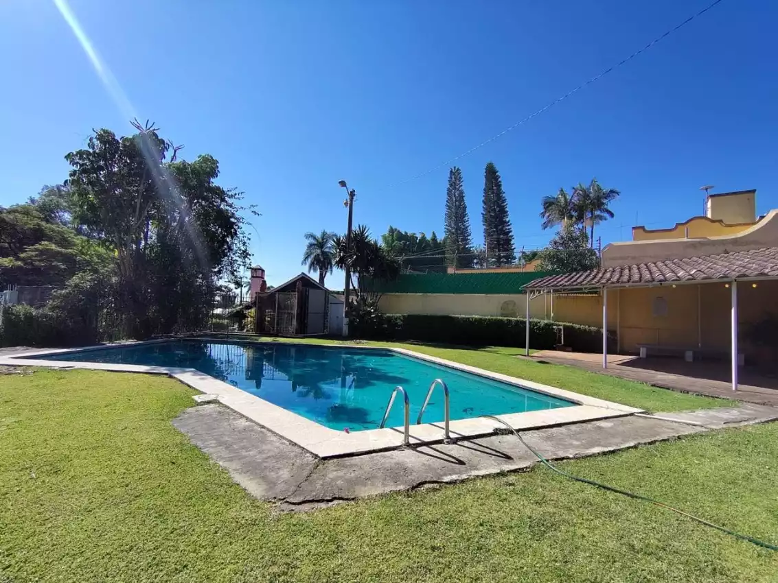 CASA EN VENTA EN RANCHO CORTES