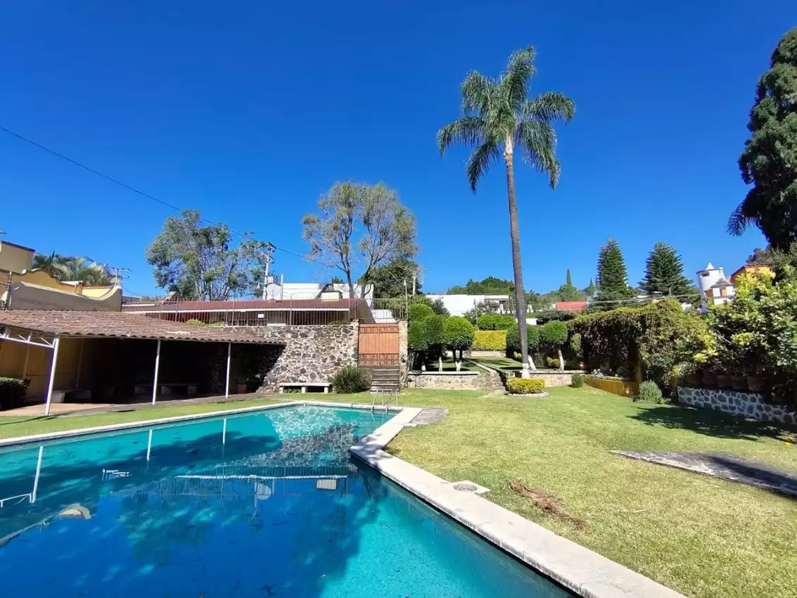 CASA EN VENTA EN RANCHO CORTES