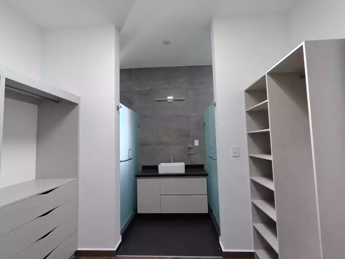 CASA EN VENTA EN RANCHO CORTES