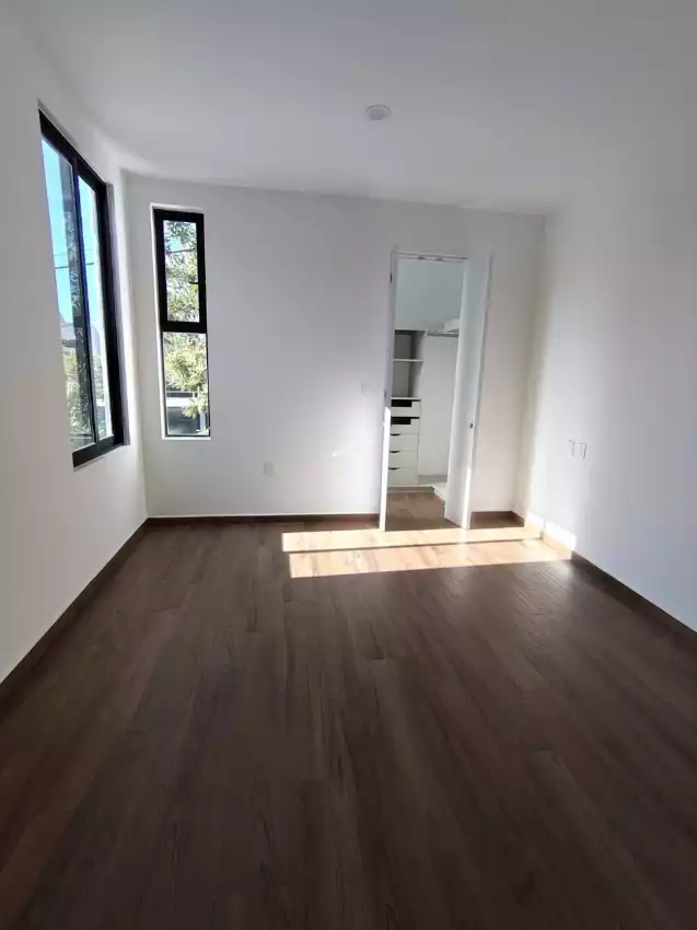 CASA EN VENTA EN RANCHO CORTES