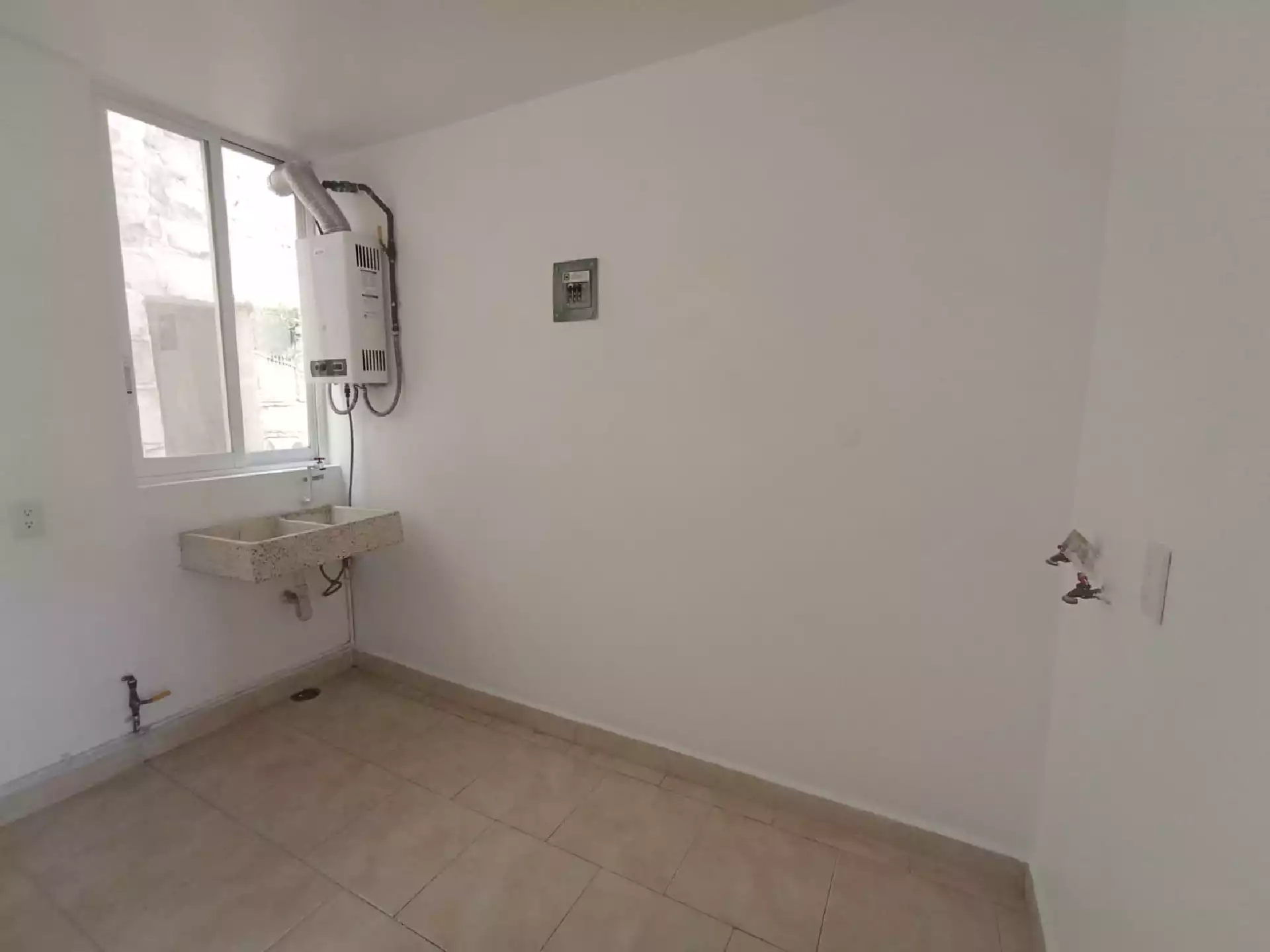 En Venta departamento en Salto de San Anton.