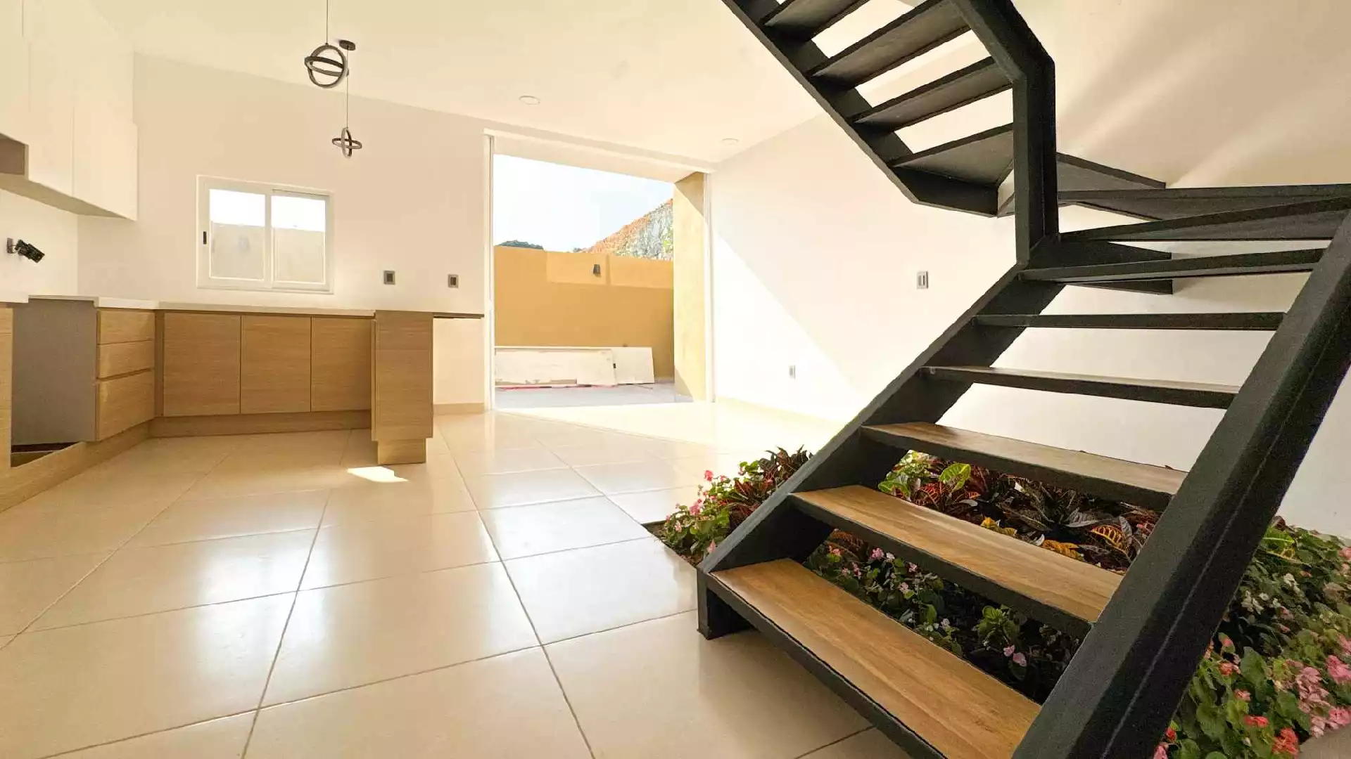 CASAS EN VENTA UBICADA  EN  CALLE NORUEGA,  LOMAS DE CORTÉS,  CUERNAVACA, MORELOS