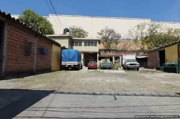 Bodega en Del Empleado