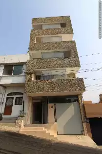 Edificio en La Pradera