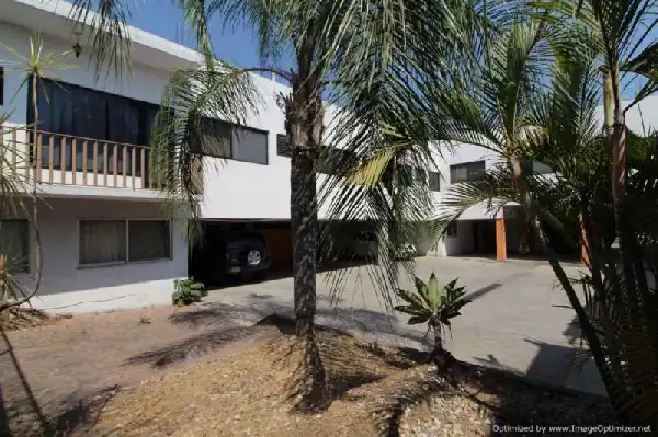 Edificio en Cuauhnahuac