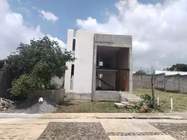 Casa en Lomas de Cortes