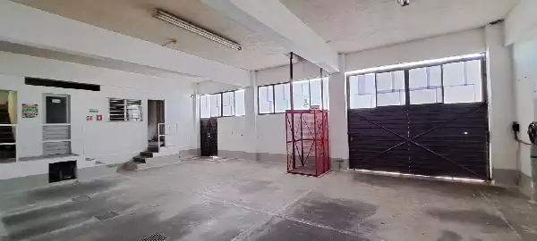 RENTA BODEGA COMERCIAL EN JIQUILPAN CUERNAVACA