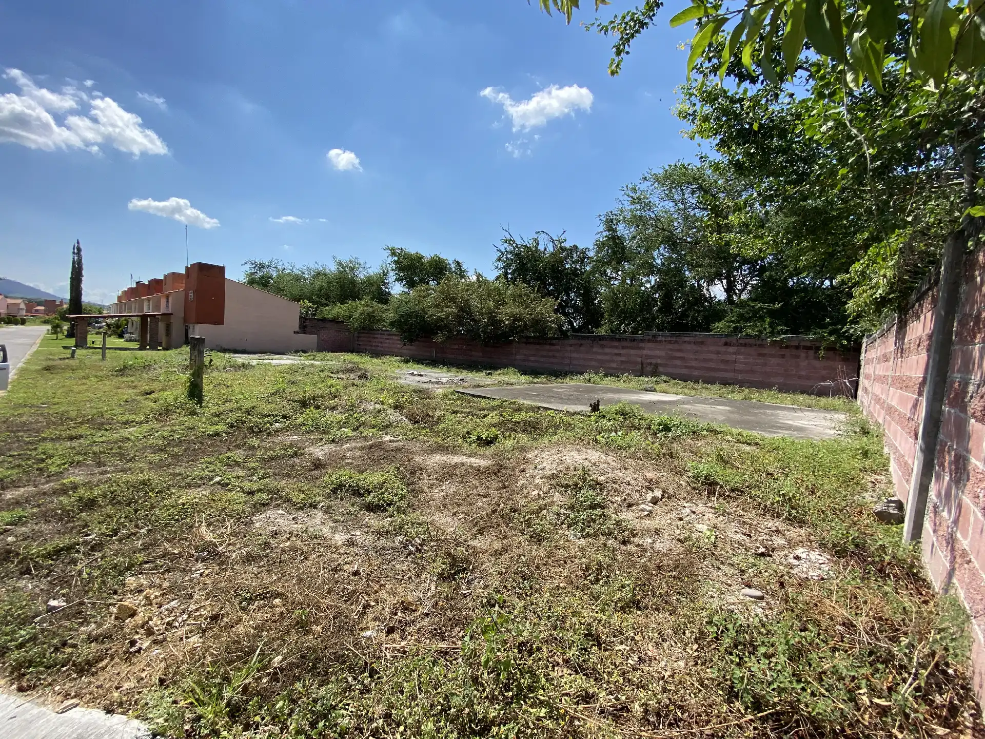 TERRENO EN VENTA EN CONDOMINIO EN XOCHITEPEC MORELOS