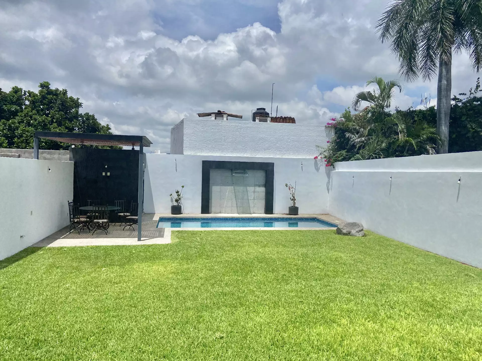 Casa en PREVENTA con Vigilancia en Fraccionamiento Burgos de Cuernavaca