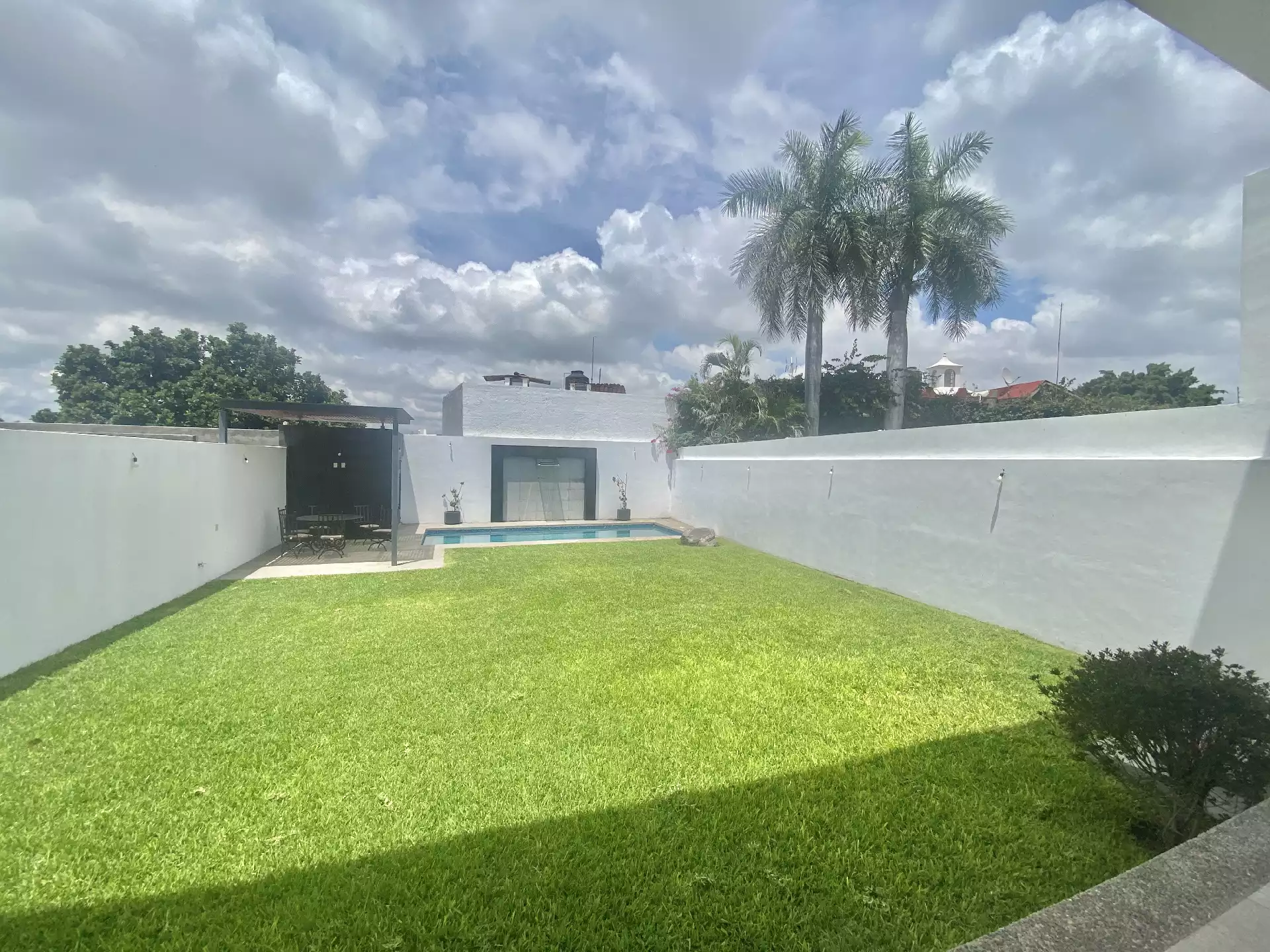 Casa en PREVENTA con Vigilancia en Fraccionamiento Burgos de Cuernavaca