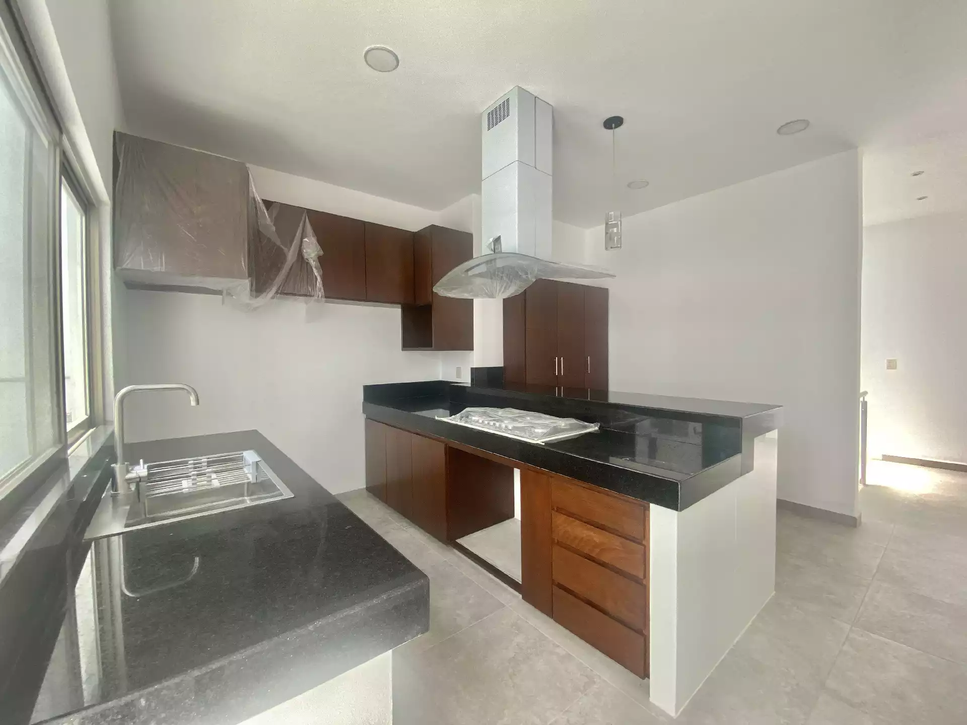 Casa en PREVENTA con Vigilancia en Fraccionamiento Burgos de Cuernavaca