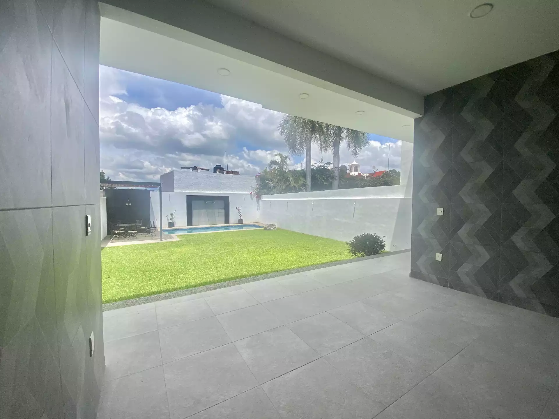 Casa en PREVENTA con Vigilancia en Fraccionamiento Burgos de Cuernavaca