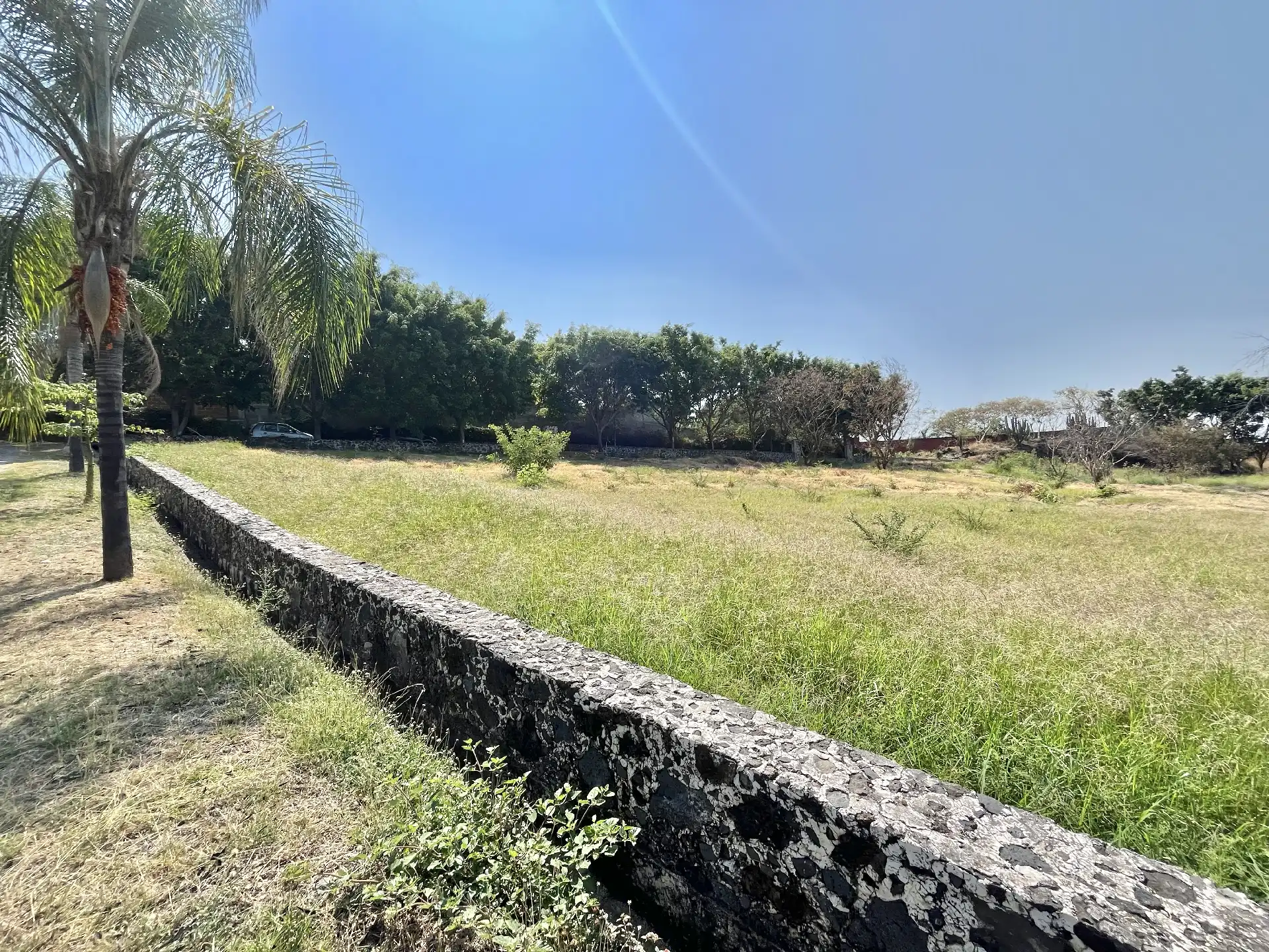 Terreno en venta en Fraccionamiento Real de Tezoyuca a 5 min del Tec de Monterrey Campus Cuernavaca