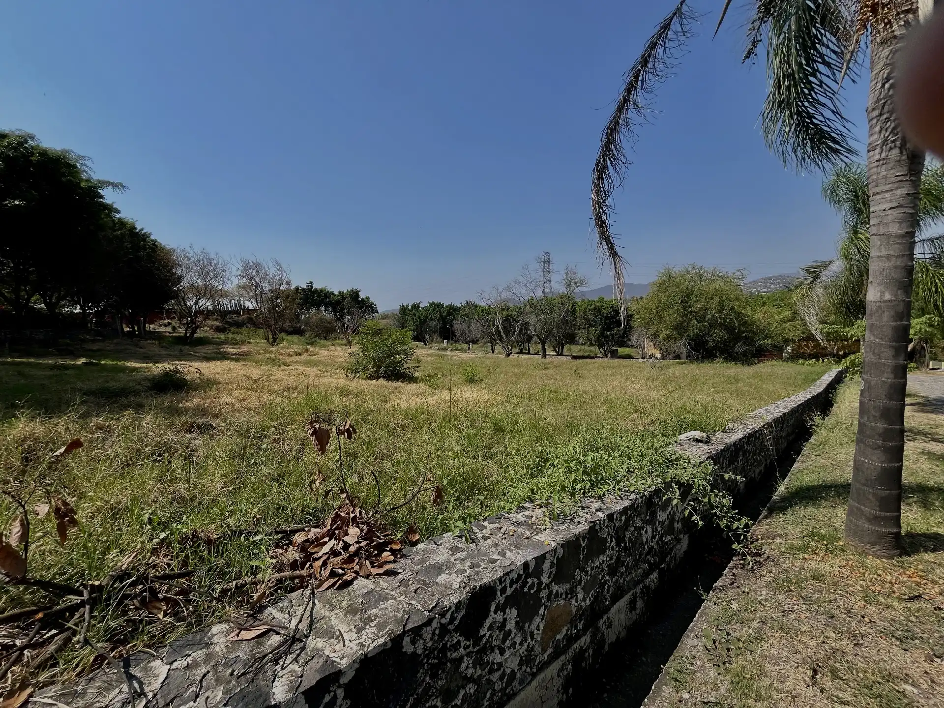 Terreno en venta en Fraccionamiento Real de Tezoyuca a 5 min del Tec de Monterrey Campus Cuernavaca