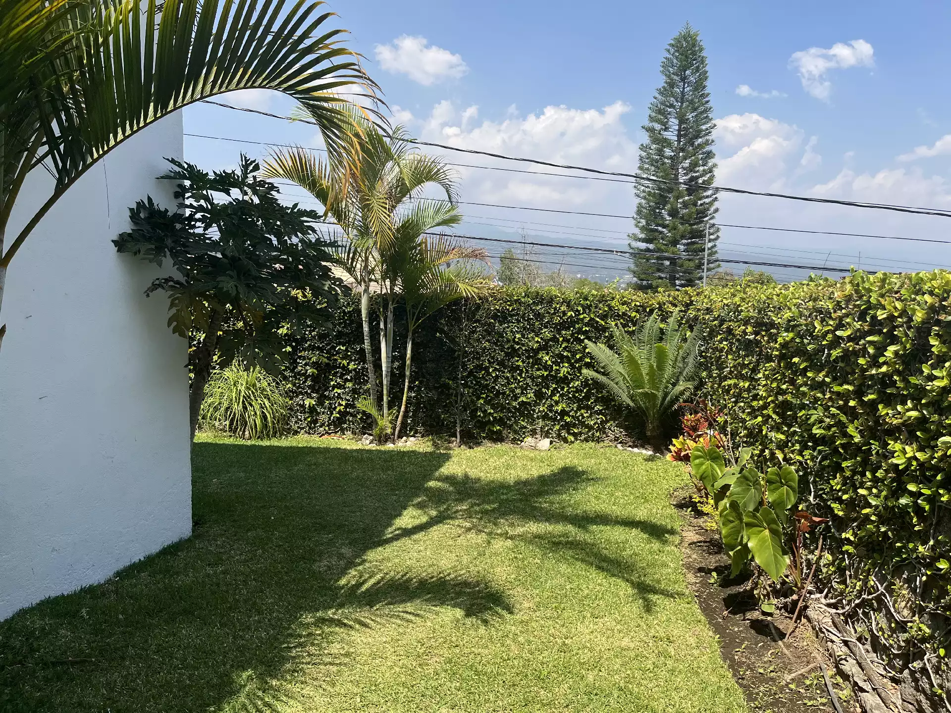 Casa en Renta  Amueblada con Vigilancia en Zona Norte de Cuernavaca.