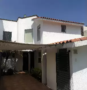 Casa en Renta  Amueblada con Vigilancia en Zona Norte de Cuernavaca.