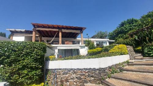 CASA SOLA EN VENTA EN ZONA NORTE EN UNA PLANTA CON DOS DEPARTAMENTOS