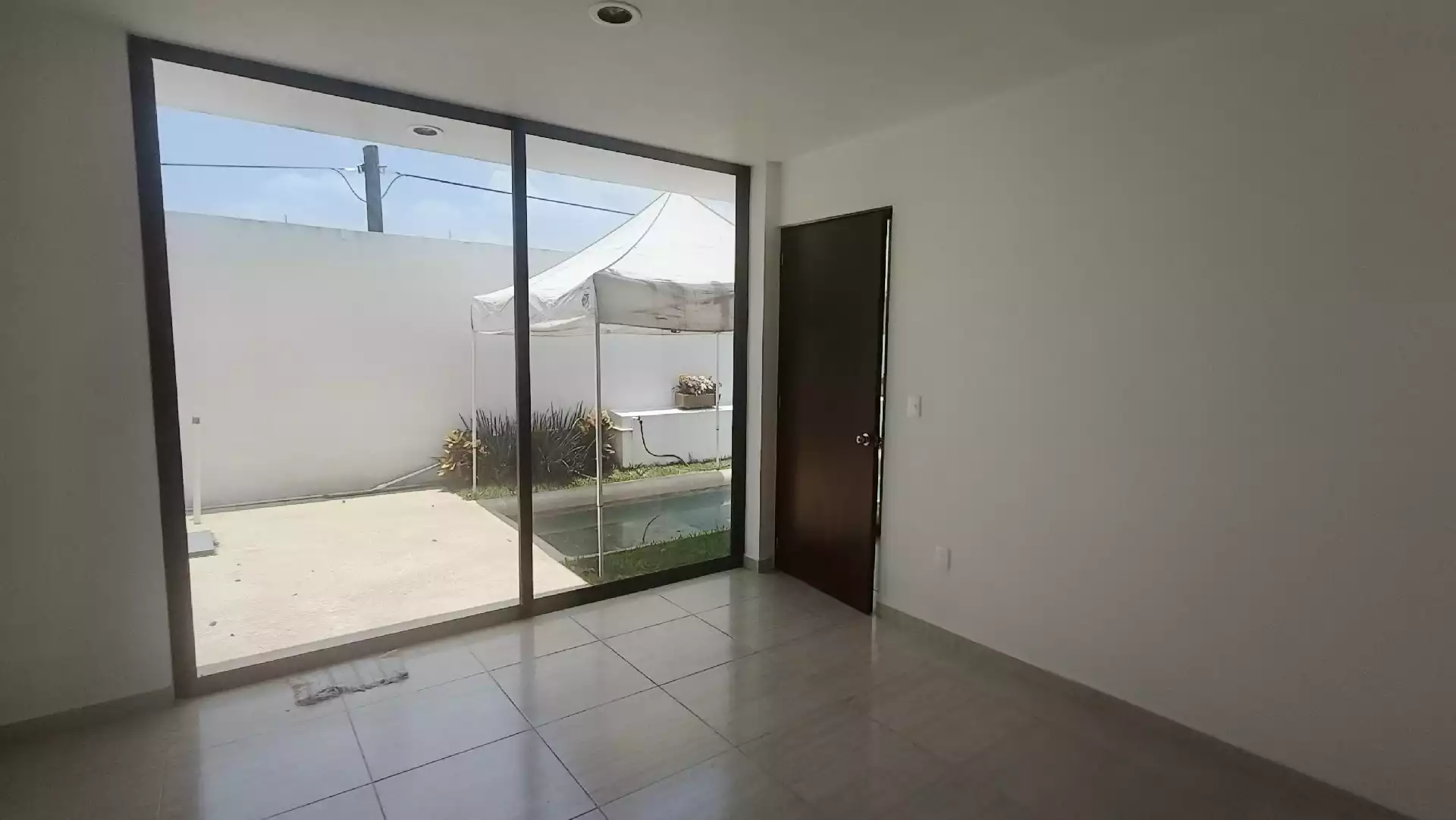 CASA EN VENTA CON VIGILANCIA EN DELICIAS ZONA  DORADA  CUERNAVACA, MORELOS