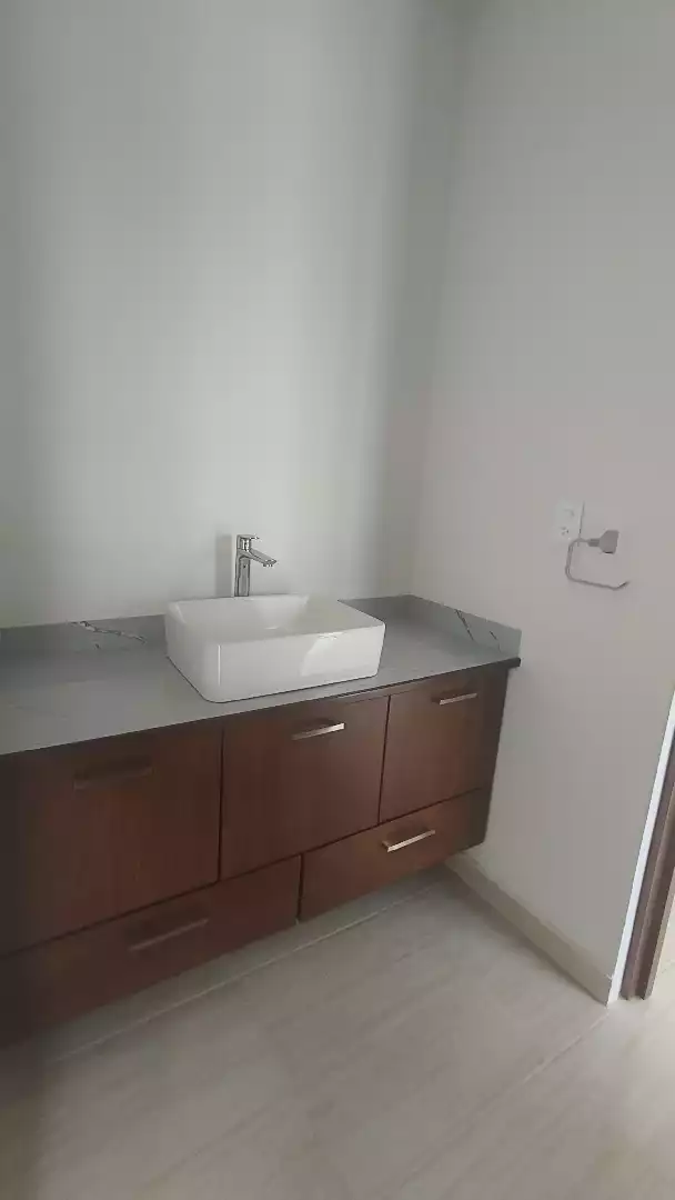CASA EN VENTA CON VIGILANCIA EN DELICIAS ZONA  DORADA  CUERNAVACA, MORELOS