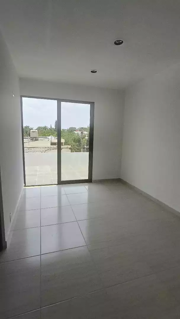 CASA EN VENTA CON VIGILANCIA EN DELICIAS ZONA  DORADA  CUERNAVACA, MORELOS