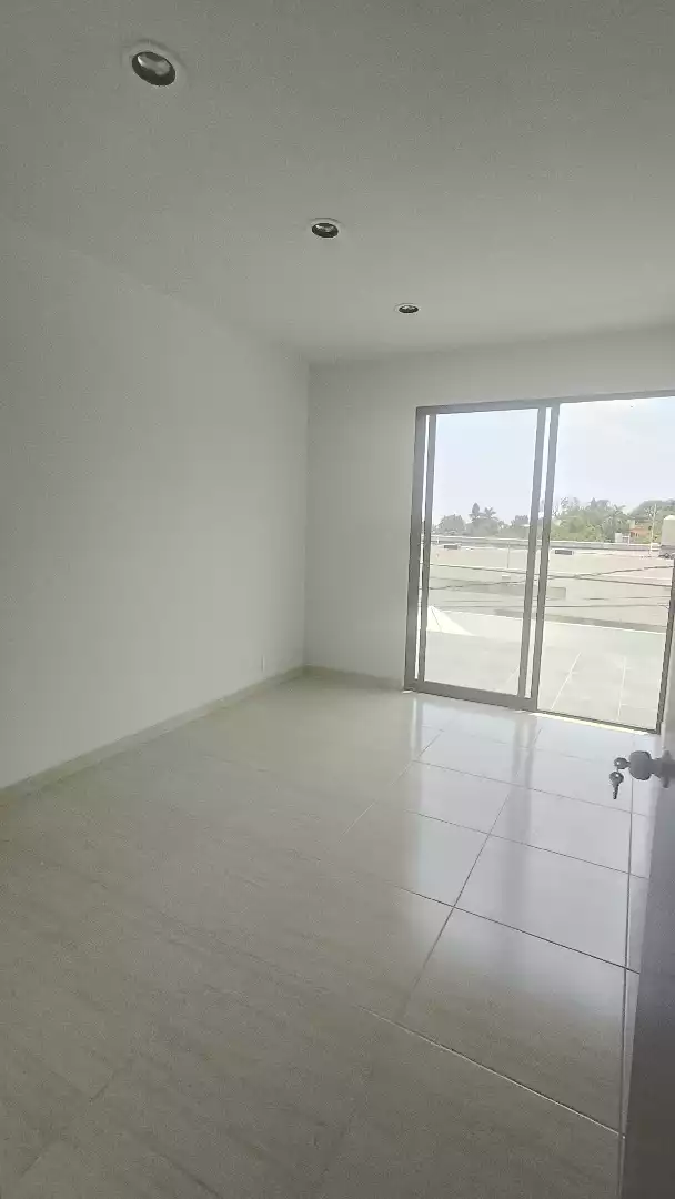 CASA EN VENTA CON VIGILANCIA EN DELICIAS ZONA  DORADA  CUERNAVACA, MORELOS