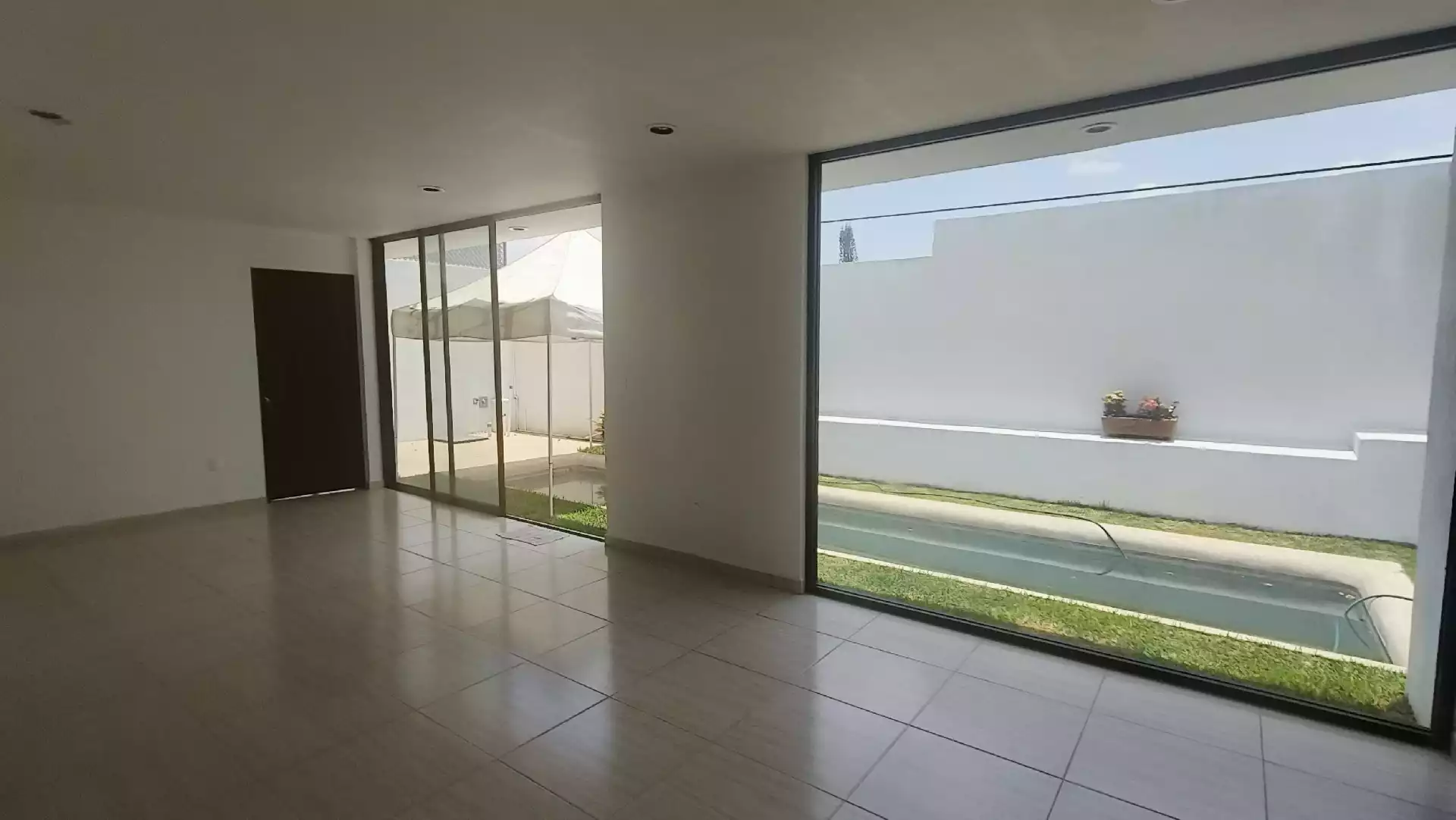 CASA EN VENTA CON VIGILANCIA EN DELICIAS ZONA  DORADA  CUERNAVACA, MORELOS