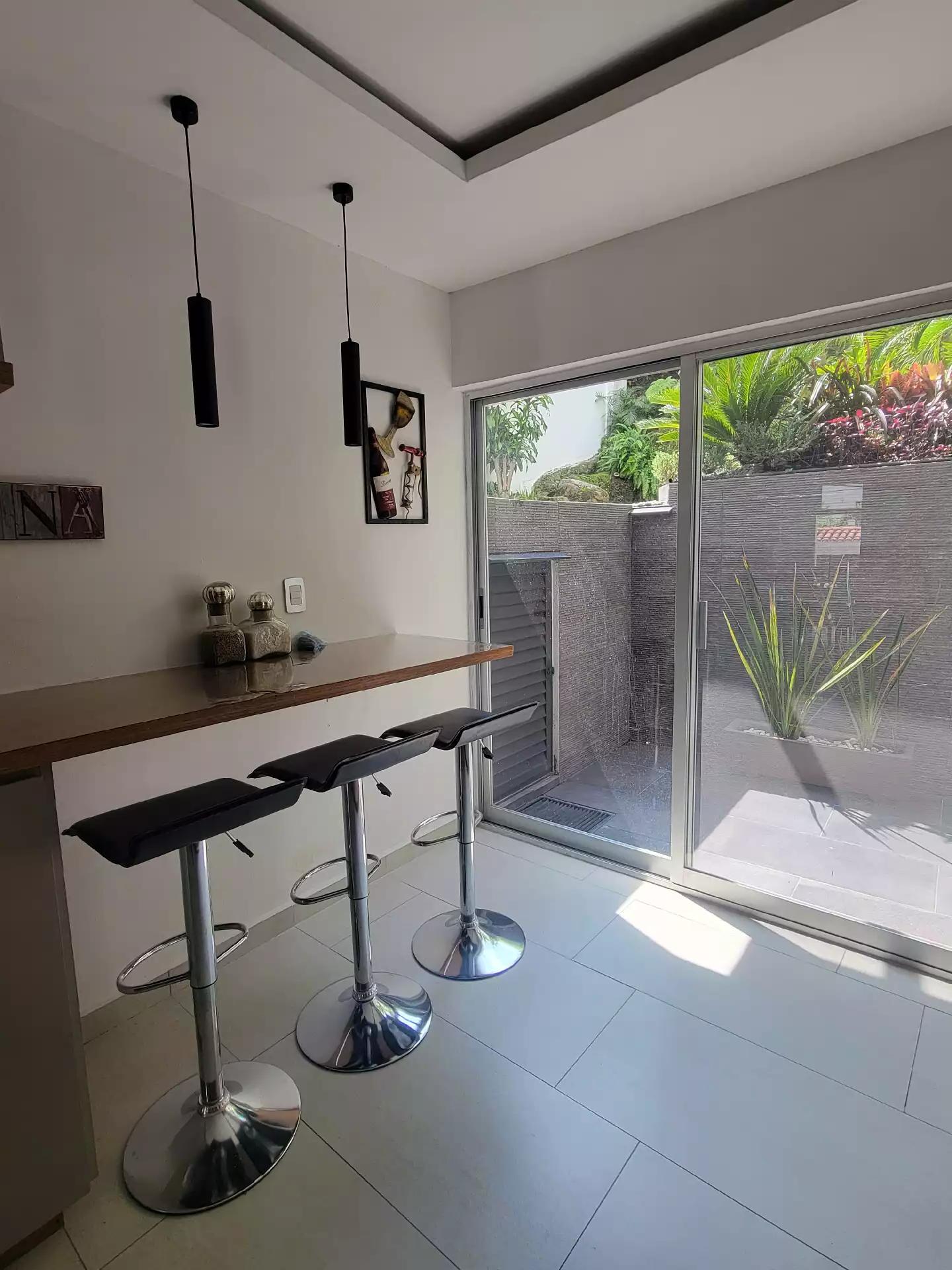 CASA EN  VENTA  EN  FRACCIONAMIENTO. CON  VIGILANCIA LA  CAÑADA  CUERNAVACA MORELOS