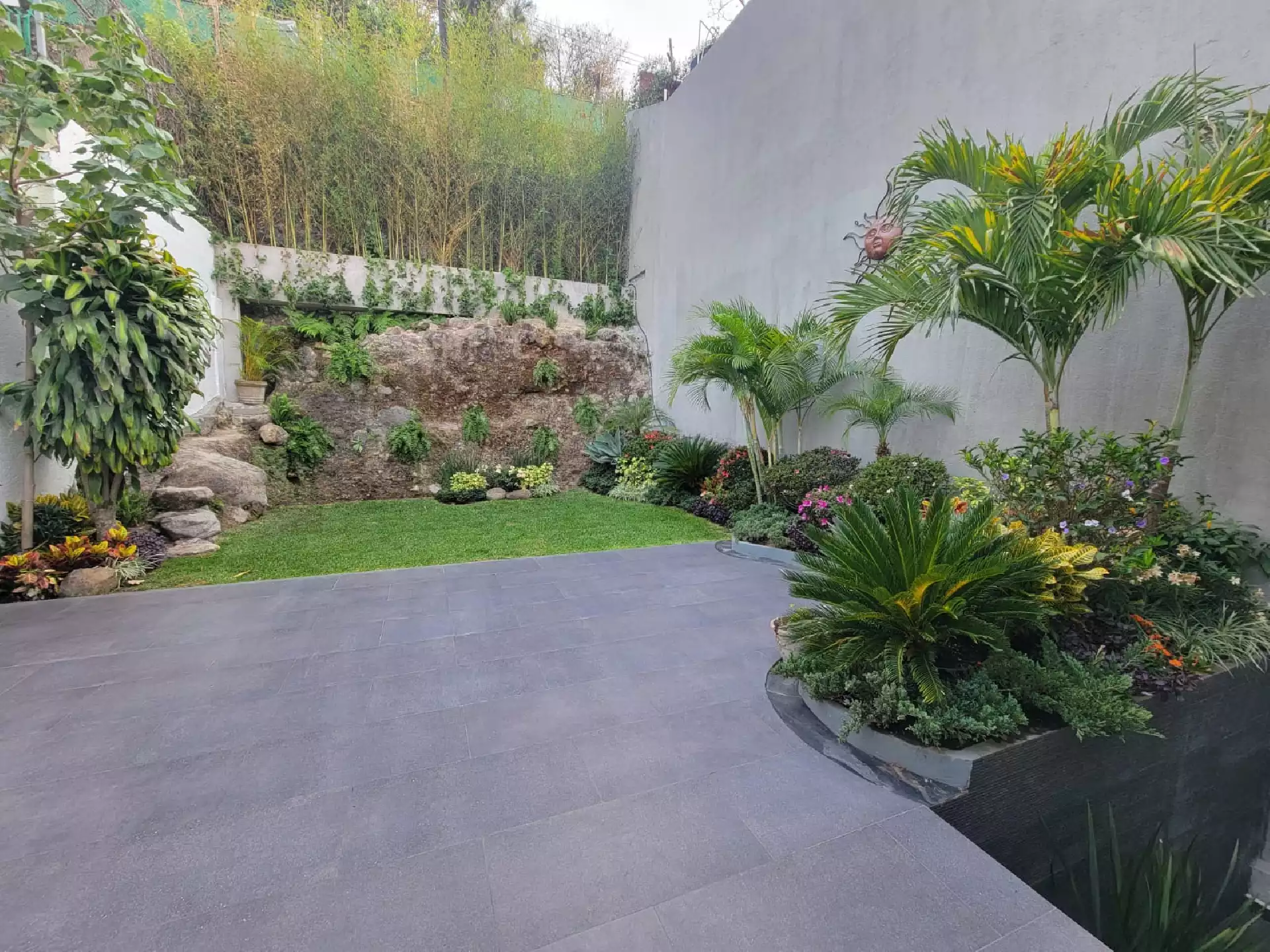 CASA EN  VENTA  EN  FRACCIONAMIENTO. CON  VIGILANCIA LA  CAÑADA  CUERNAVACA MORELOS