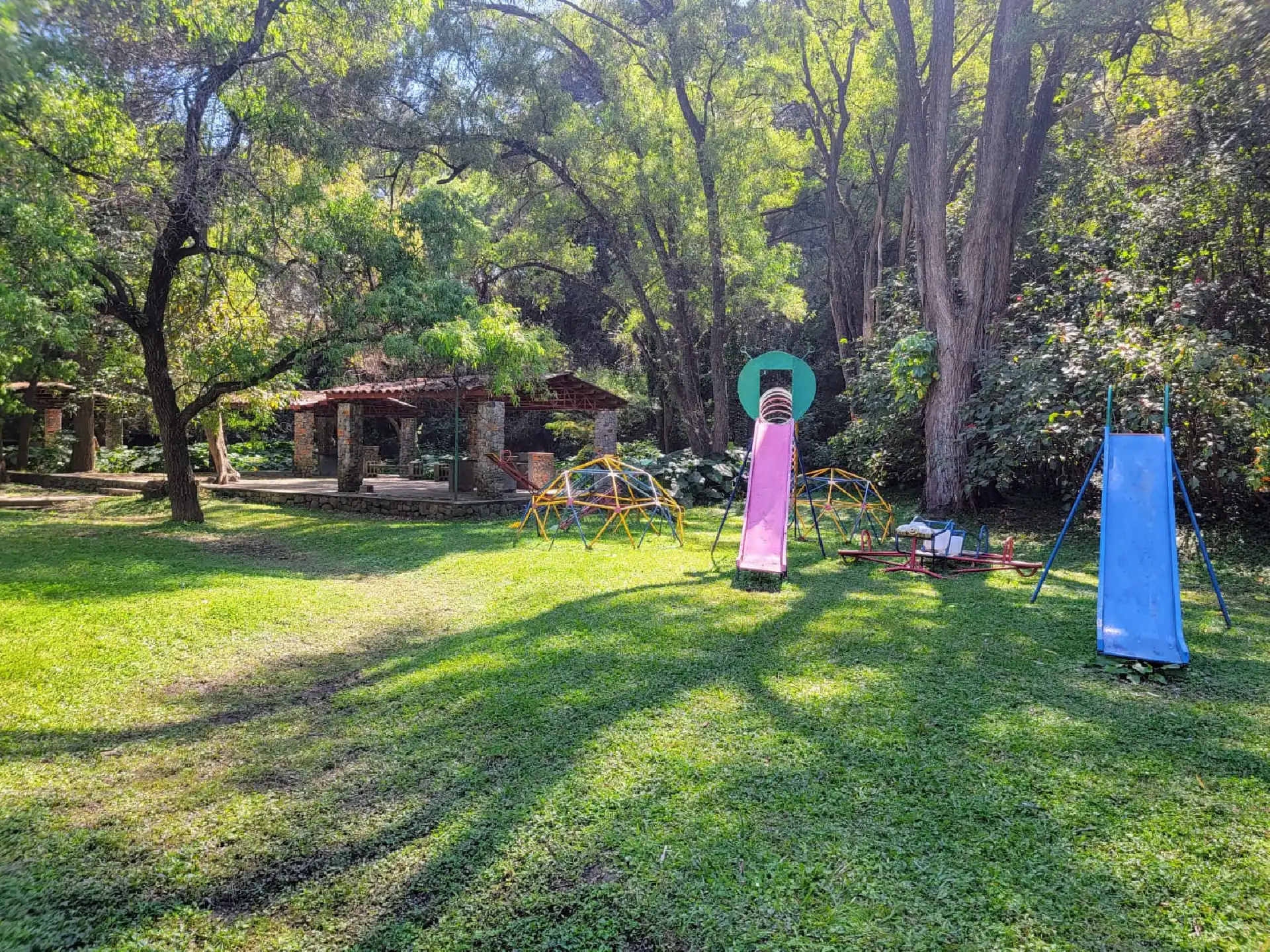 CASA EN  VENTA  EN  FRACCIONAMIENTO. CON  VIGILANCIA LA  CAÑADA  CUERNAVACA MORELOS