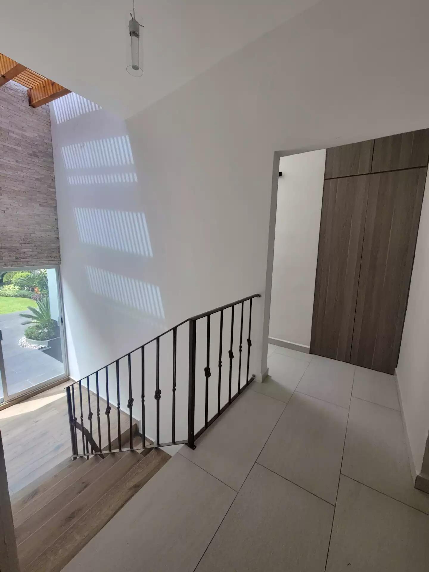 CASA EN  VENTA  EN  FRACCIONAMIENTO. CON  VIGILANCIA LA  CAÑADA  CUERNAVACA MORELOS