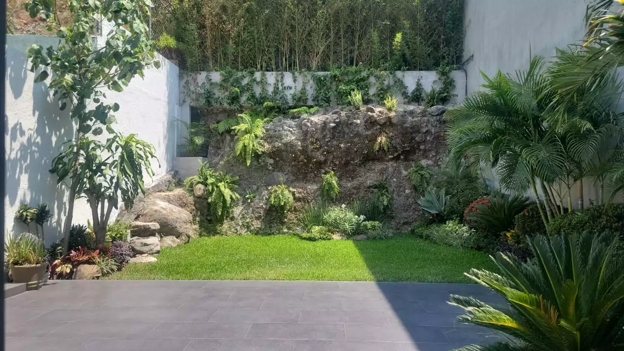 CASA EN  VENTA  EN  FRACCIONAMIENTO. CON  VIGILANCIA LA  CAÑADA  CUERNAVACA MORELOS