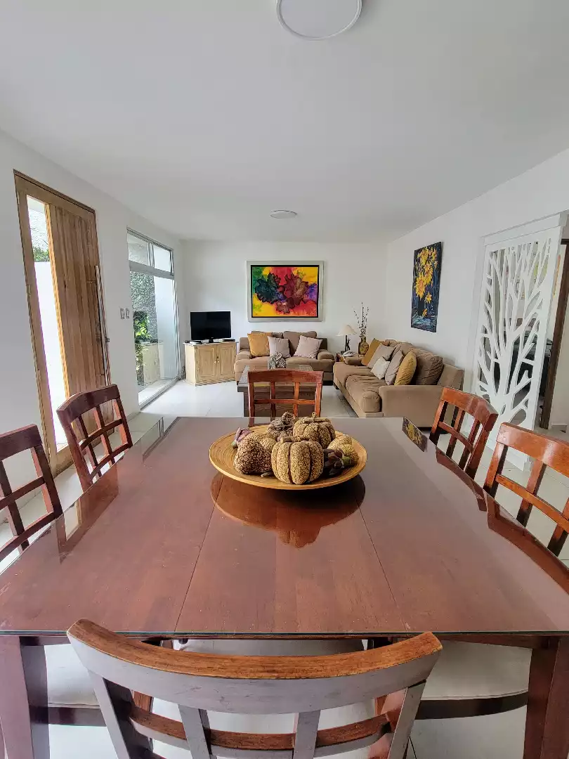 CASA EN  VENTA  EN  FRACCIONAMIENTO. CON  VIGILANCIA LA  CAÑADA  CUERNAVACA MORELOS