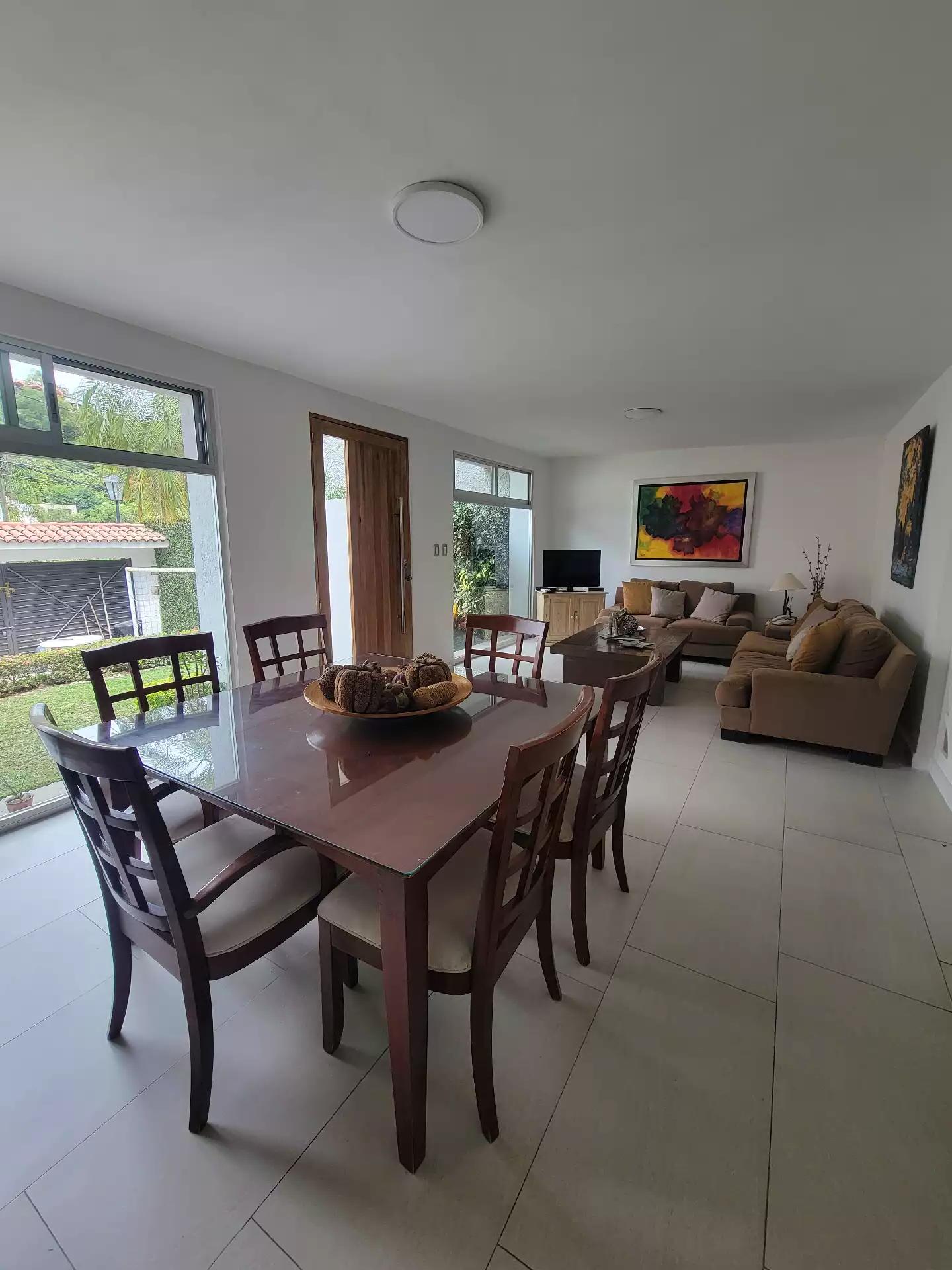 CASA EN  VENTA  EN  FRACCIONAMIENTO. CON  VIGILANCIA LA  CAÑADA  CUERNAVACA MORELOS