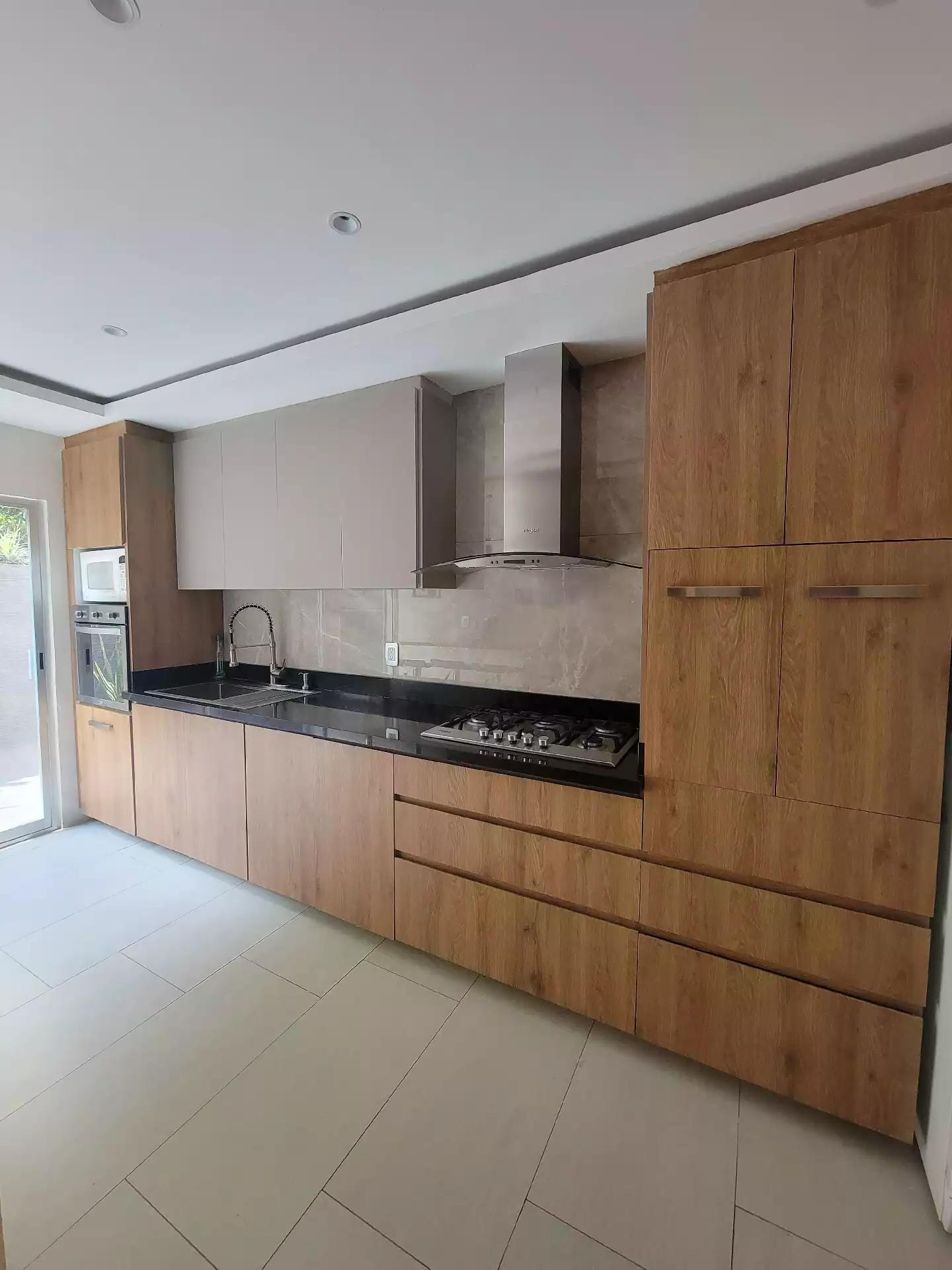 CASA EN  VENTA  EN  FRACCIONAMIENTO. CON  VIGILANCIA LA  CAÑADA  CUERNAVACA MORELOS