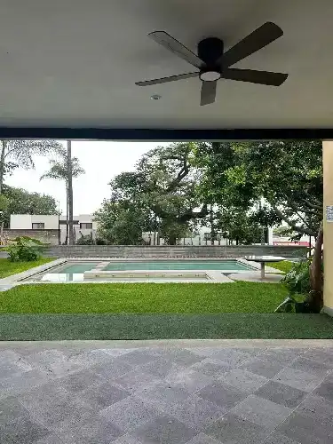 Casa en colonia Acapantzingo en fraccionamiento con vigilancia, Cuernavaca Morelos