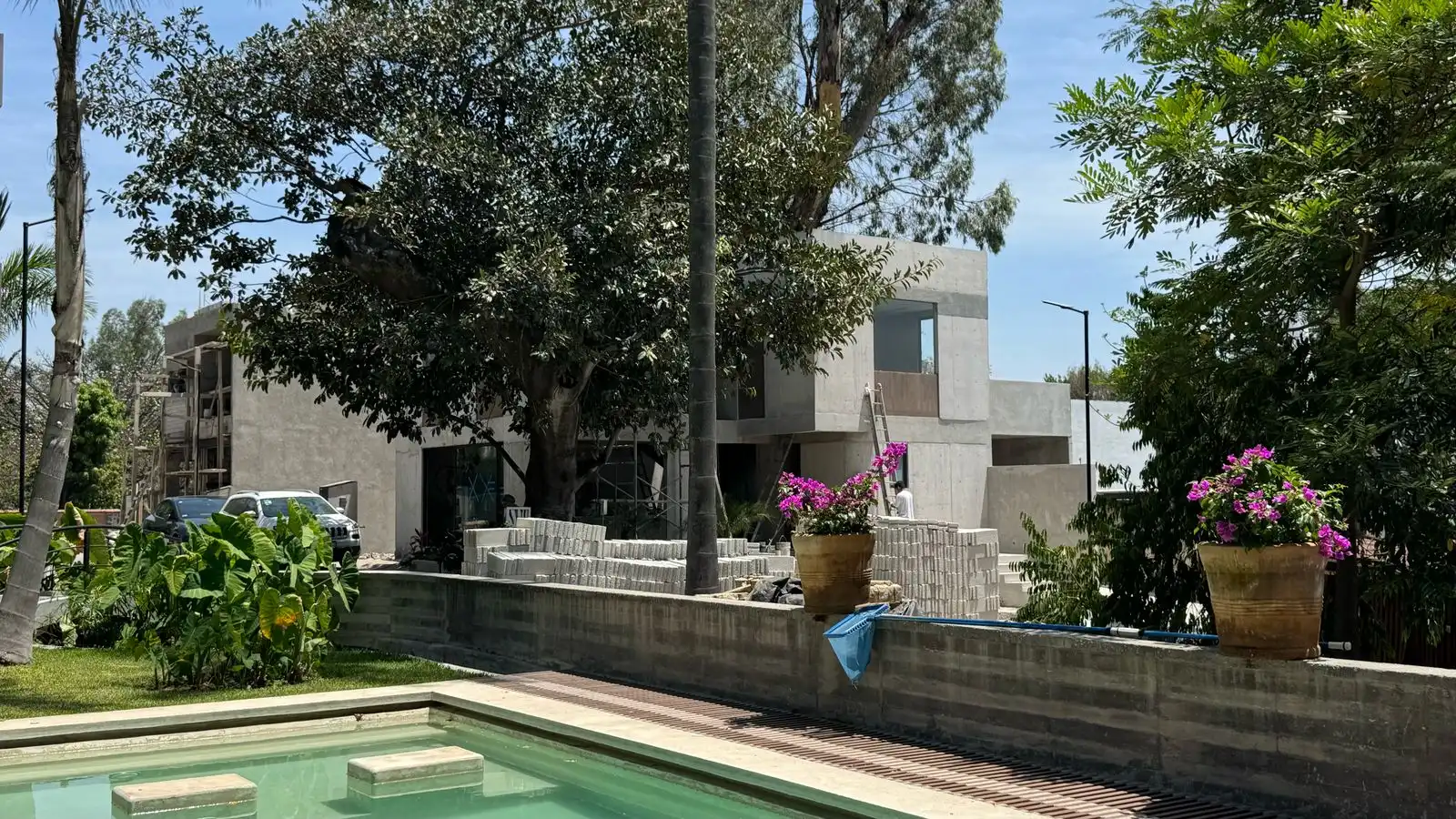 Casa en colonia Acapantzingo en fraccionamiento con vigilancia, Cuernavaca Morelos