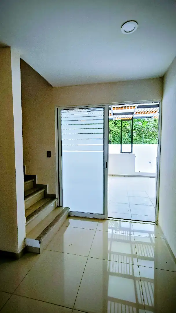 CASA EN PRIVADA DE 8 CASAS EN LOMAS TRUJILLO EN TEMIXCO MORELOS