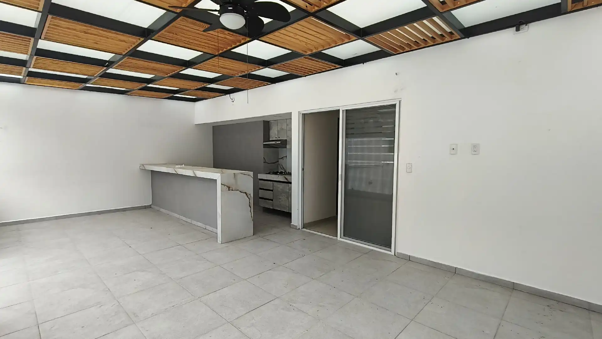 CASA EN PRIVADA DE 8 CASAS EN LOMAS TRUJILLO EN TEMIXCO MORELOS