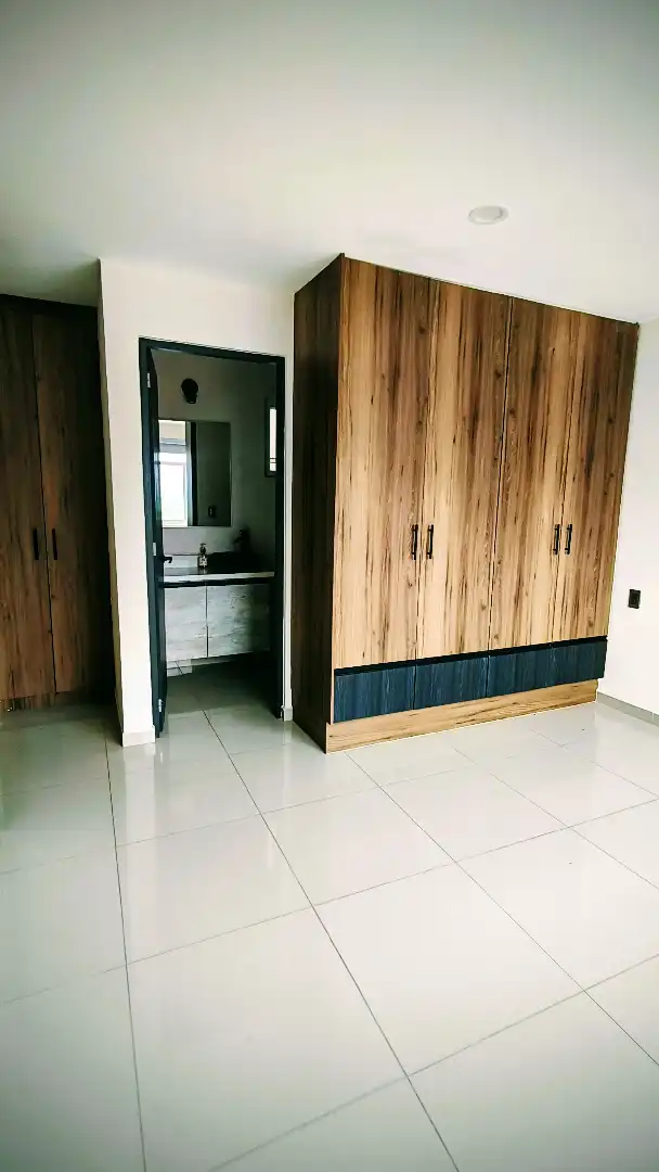 CASA EN PRIVADA DE 8 CASAS EN LOMAS TRUJILLO EN TEMIXCO MORELOS