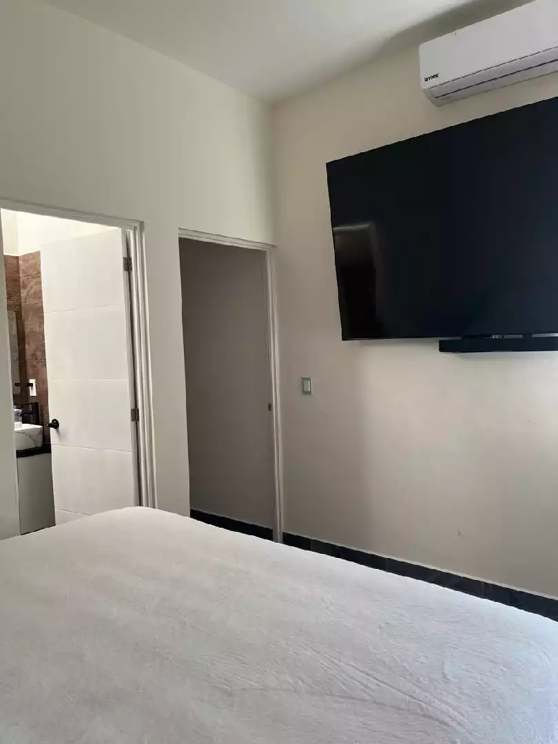 CASA EN VENTA EN FRACC. CON VIGILANCIA. AMPLIACIÓN VISTA HERMOSA