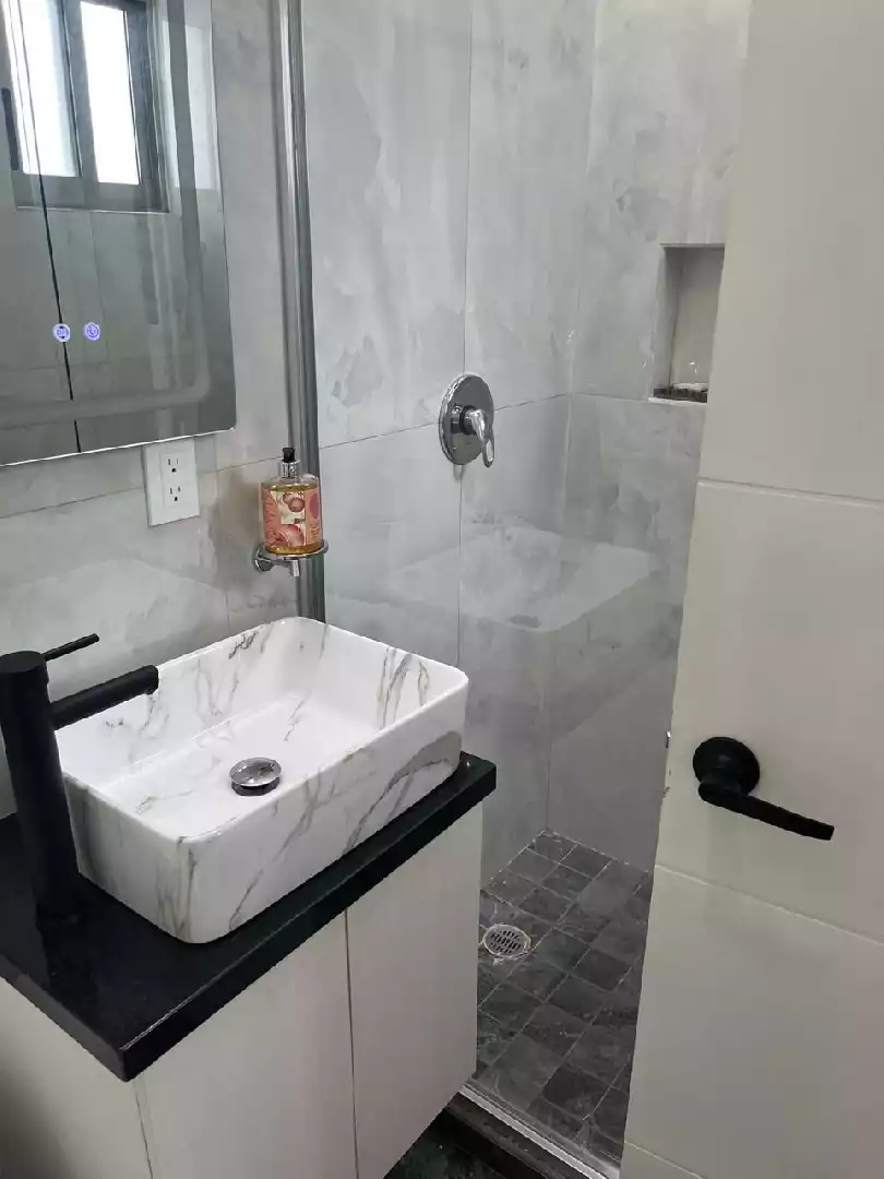 CASA EN VENTA EN FRACC. CON VIGILANCIA. AMPLIACIÓN VISTA HERMOSA