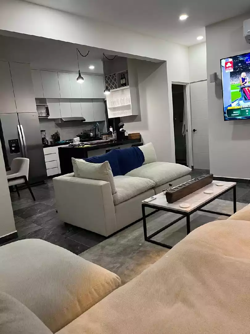 CASA EN VENTA EN FRACC. CON VIGILANCIA. AMPLIACIÓN VISTA HERMOSA