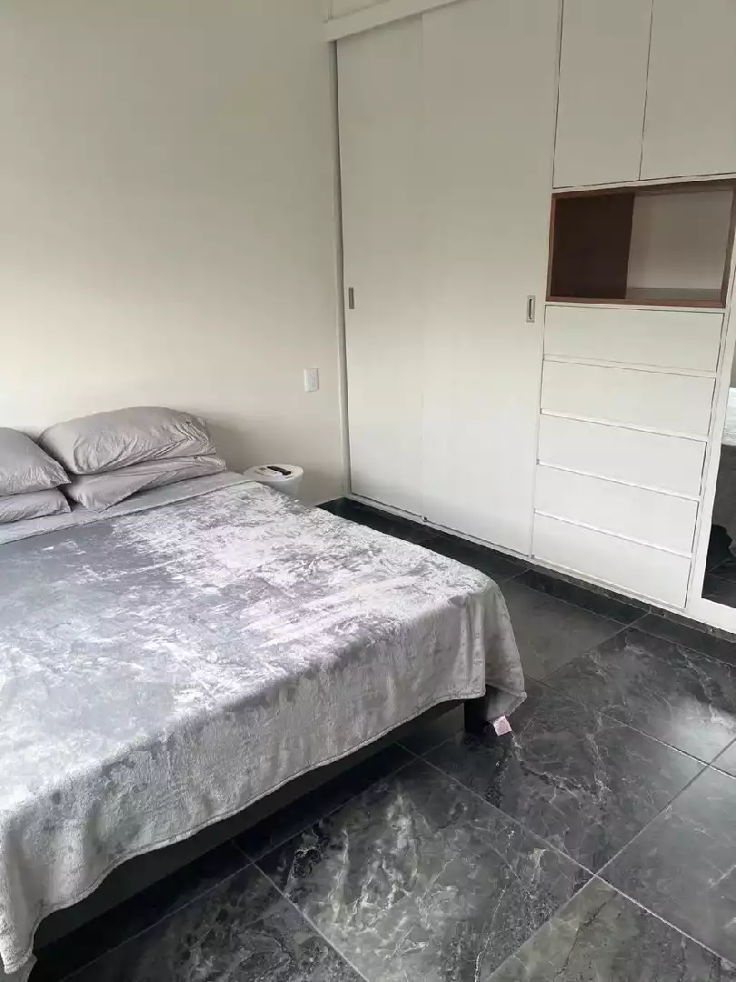 CASA EN VENTA EN FRACC. CON VIGILANCIA. AMPLIACIÓN VISTA HERMOSA