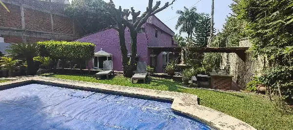 CASA EN FRACCIONAMIENTO CON VIGILANCIA EN BRISAS, TEMIXCO, MORELOS.