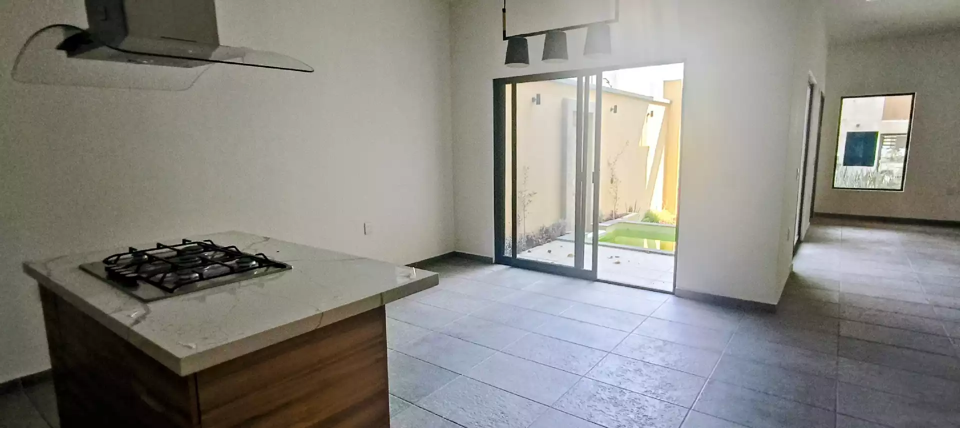 CASA EN VENTA EN RESIDENCIAL MAXIMILIANO, ACAPATZINGO, CUERNAVACA MOR.