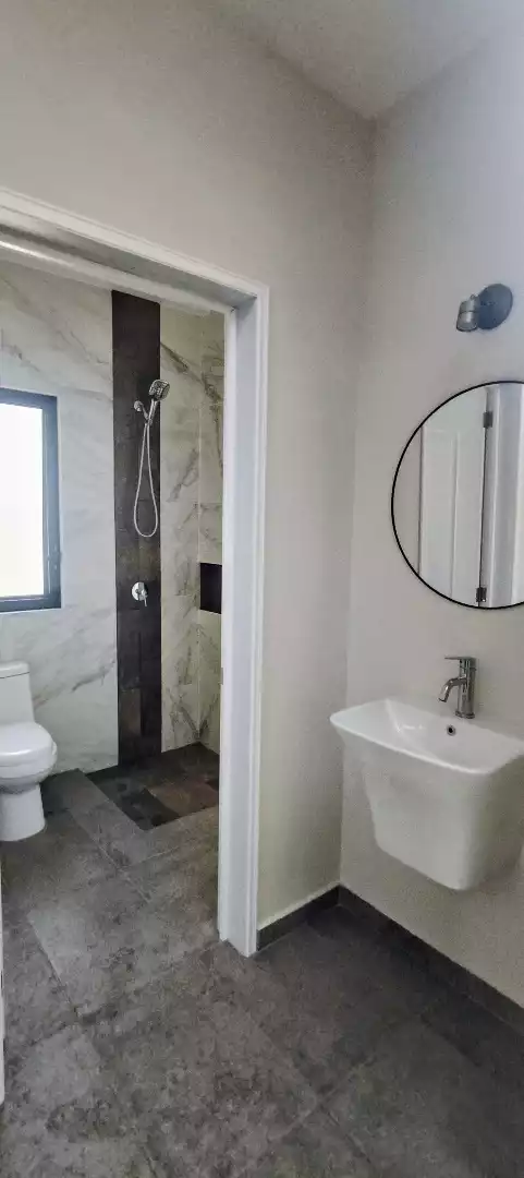 CASA EN VENTA EN RESIDENCIAL MAXIMILIANO, ACAPATZINGO, CUERNAVACA MOR.