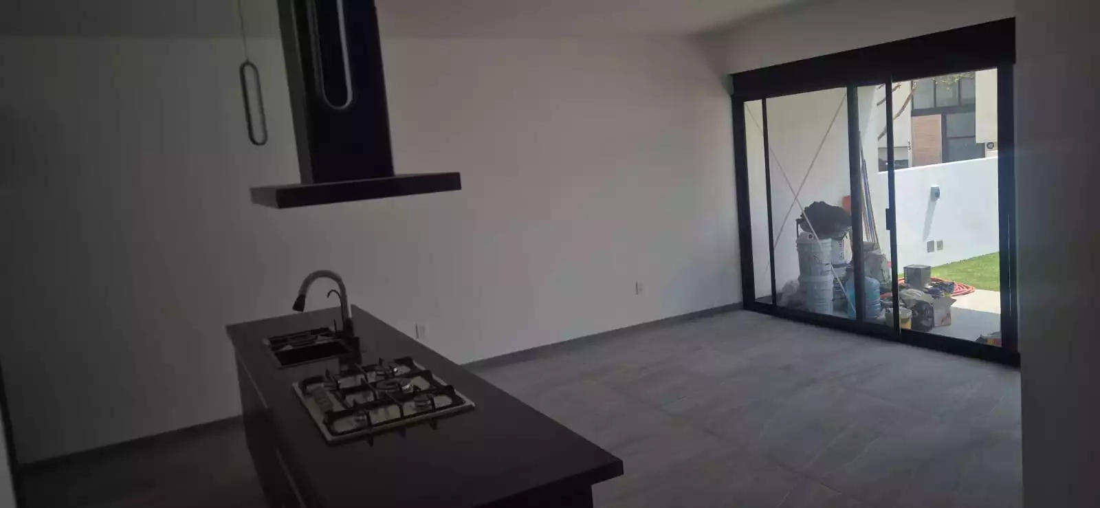 CASA EN PRIVADA CON VIGILANCIA EN RESIDENCIAL  LOMAS DE CORTES