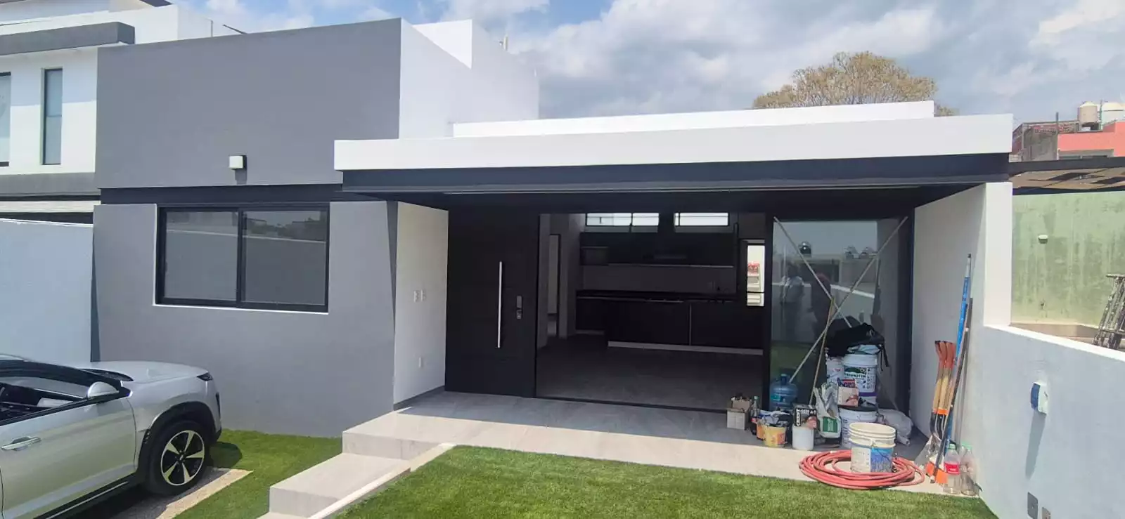 CASA EN PRIVADA CON VIGILANCIA EN RESIDENCIAL  LOMAS DE CORTES